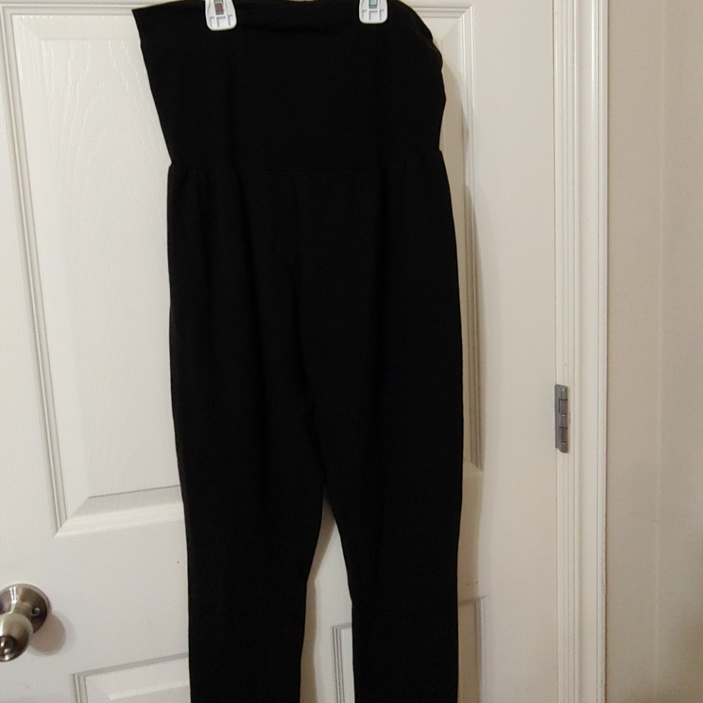 Stretchy Maternity Leggings